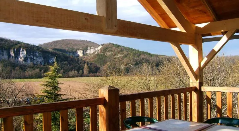 Paysannerie des Versanes - Chambre et gîte à la ferme - Image 1