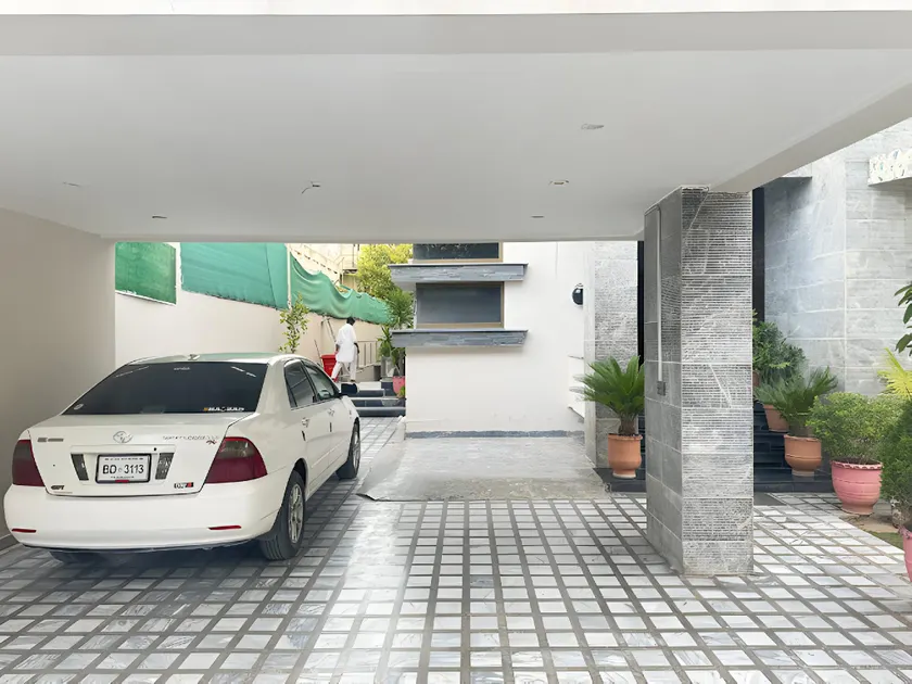 Millat Guest House f-10/4 - Image 1