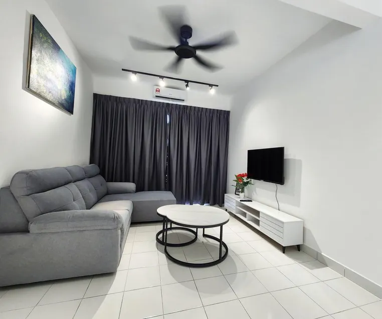 Malacca Apartments - Image 1