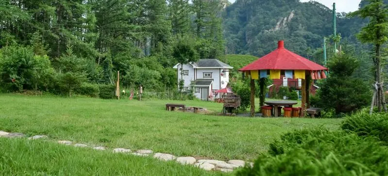 Heidi Korea - Image 1