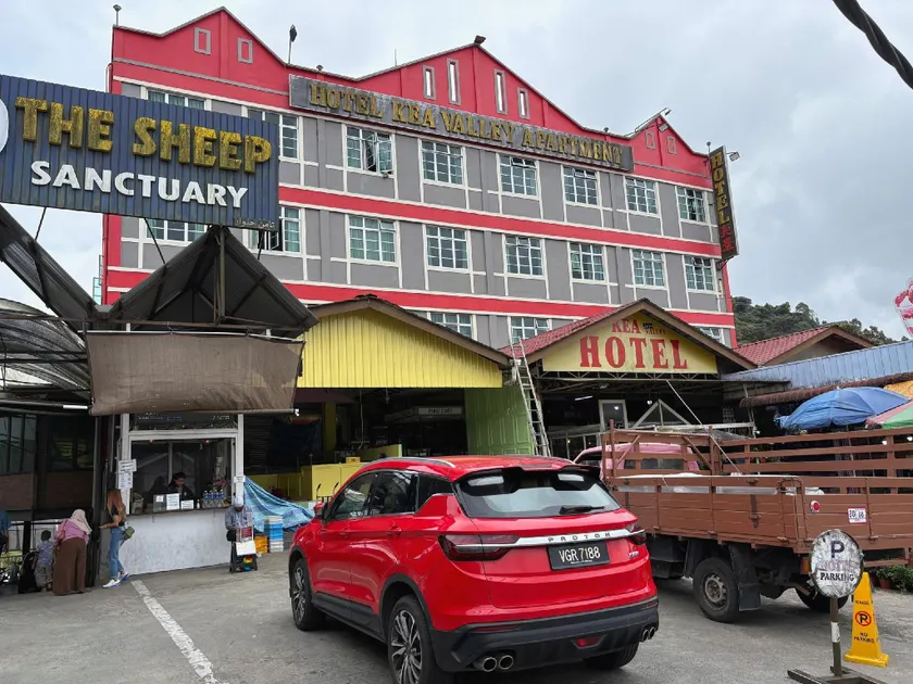 Kea Valley Hotel Apartment - Image 1