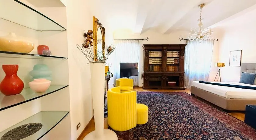 ComeCasa No ZTL Alfieri Urban Stay - Image 1