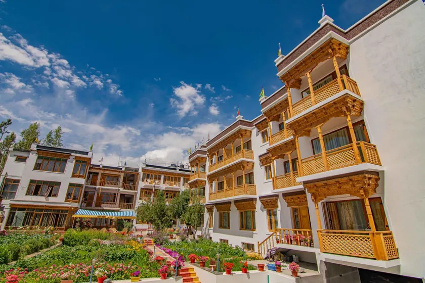 Hotel Jigmet - Image 1