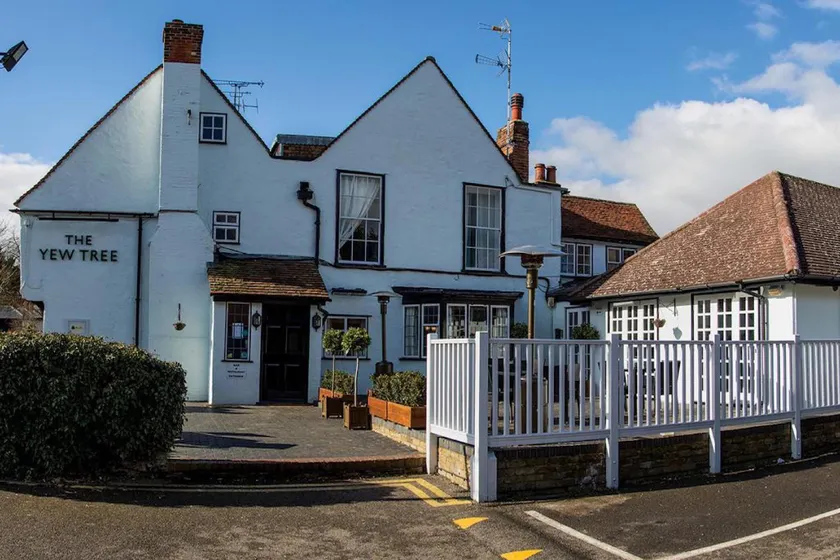 Stay and Relax at The Yew Tree - Image 1