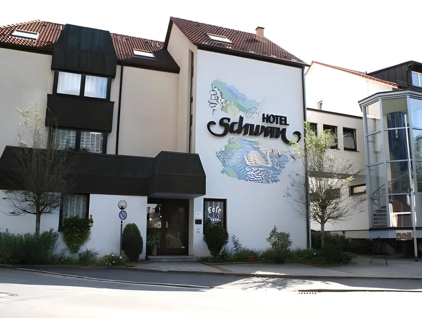 Hotel Schwan - Image 1