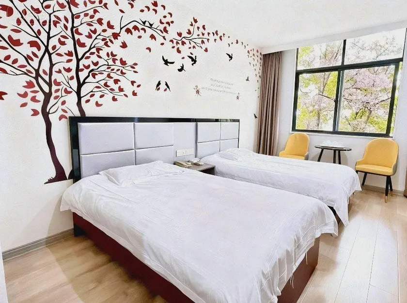 Yufeng Hotel (Zhangping Sports Center Branch) - Image 1