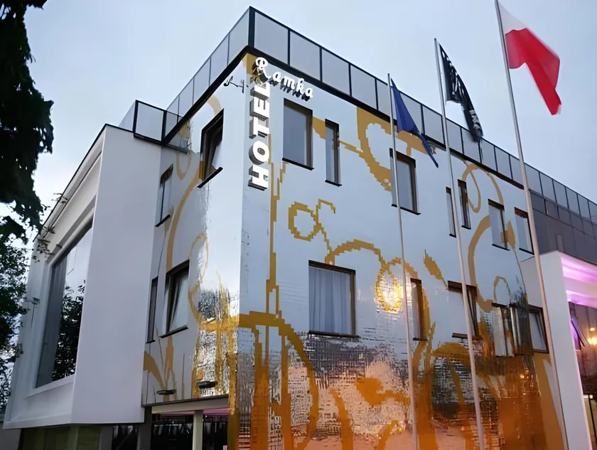 Hotel Ramka & Restaurant & Wine Bar - Image 1