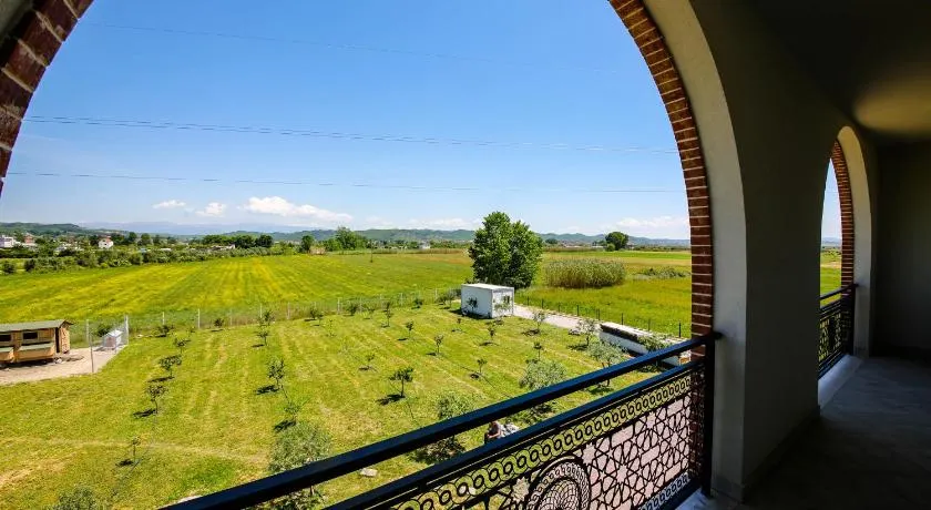 Olive Farmhouse - Image 1