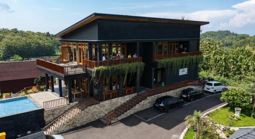 Drini Hills Diamond Villa - Image 1