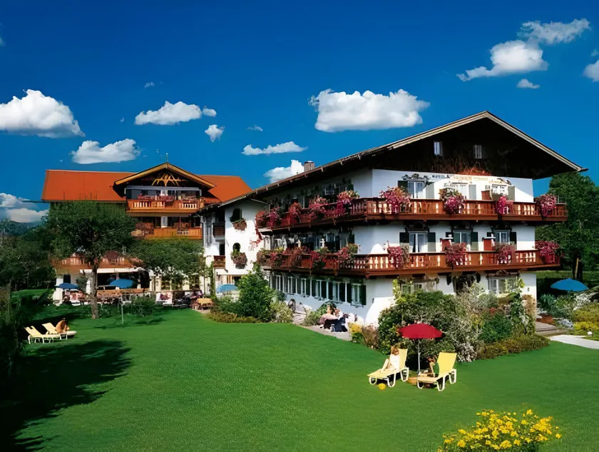 Alpenhof Krün - Image 1