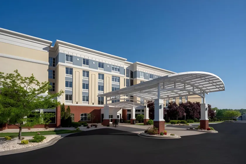 Holiday Inn Hotel And Suites Barboursville - Image 1