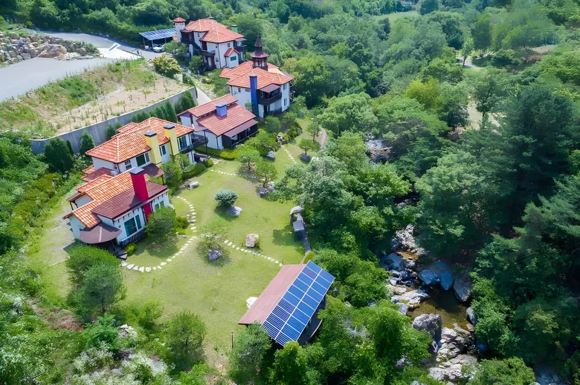 Yangpyung Lavin Pension - Image 1