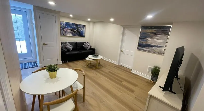 Stylish 2-Bedroom City Approved Basement Apartment - Image 1