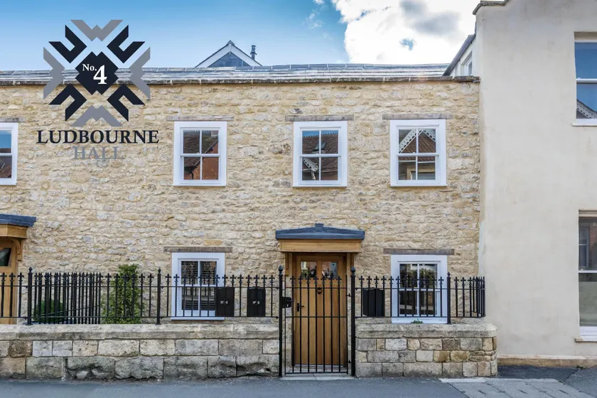 No.4 Ludbourne Hall - Image 1