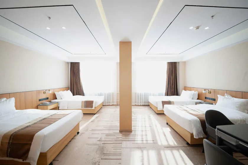 Harbin Diamond Hotel - Image 1