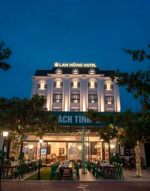 Lan Hùng Hotel - Biển Quỳnh - Image 1