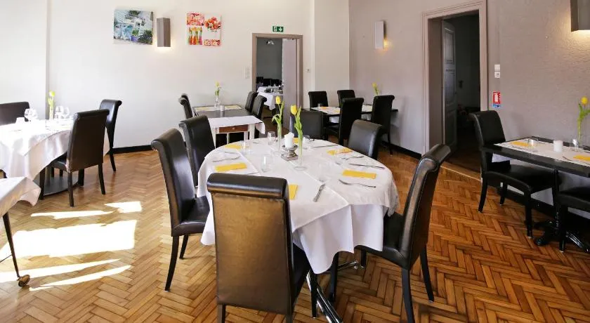 Hôtel Restaurant Au Coucou - Image 1