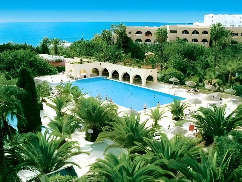 Hotel Mediterranee Thalasso Golf - Image 1