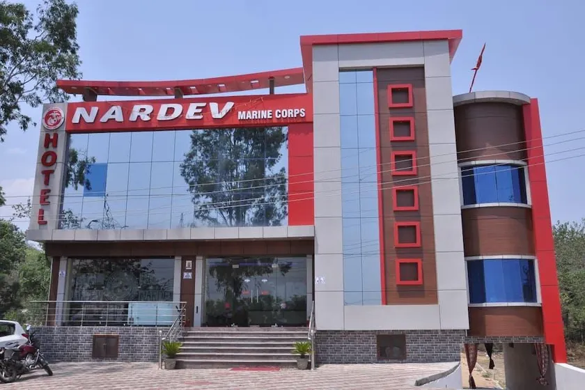 Hotel Nardev Marine Corps - Image 1