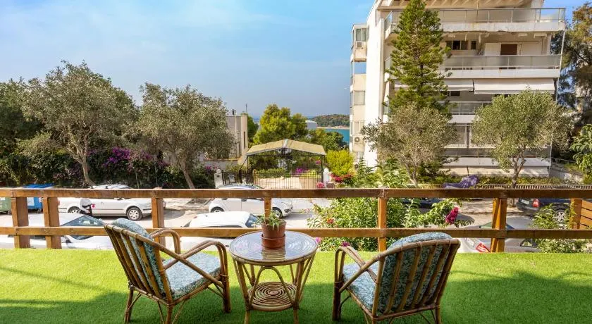 Beachside Bungalows - Image 1