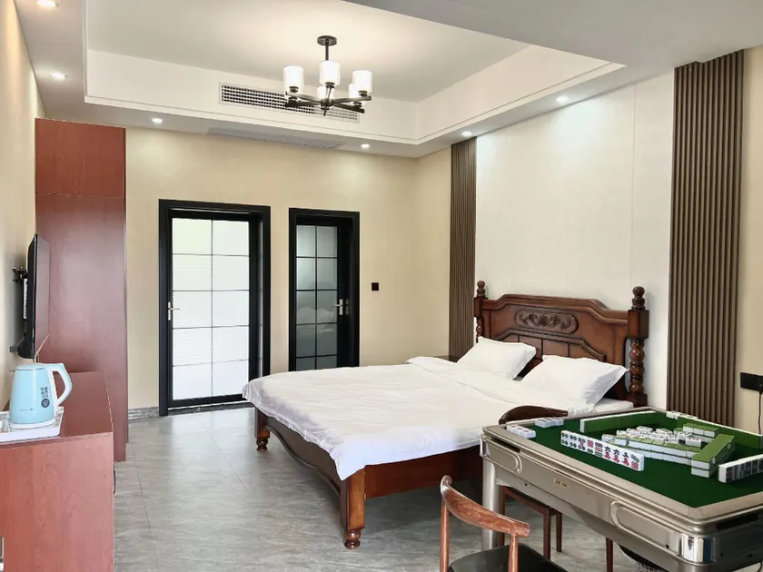 Shuiyun Huajian Hotel - Image 1
