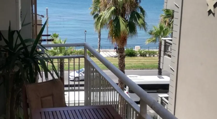 Athens Riviera apt with seaview, 15' to Acropolis - Image 1