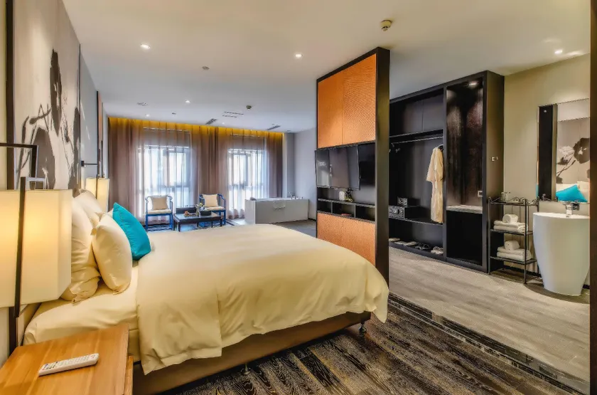 Jinshan International Hotel - Image 1