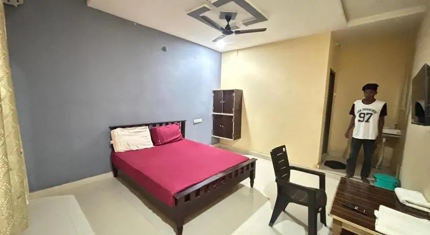 Hotel Hillsland - Image 1