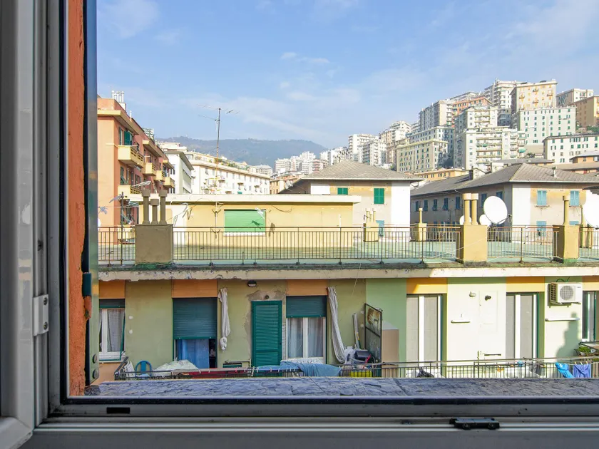 Homely Apartment in Genova with Sea nearby - Image 1