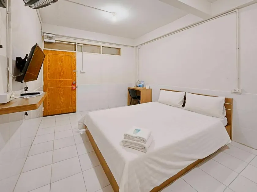 Ze Residence Ramintra - Image 1