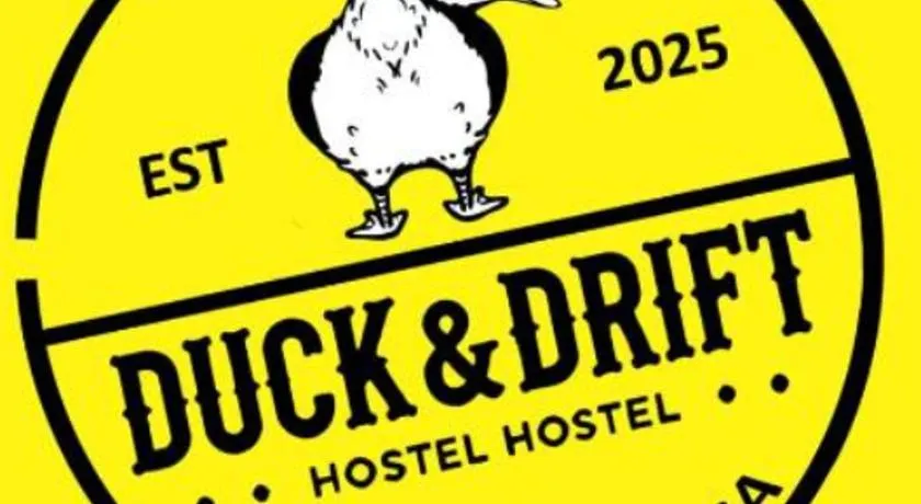 Duck & Drift - a Sleeper Hostel - Just 1,7km from Airport - Image 1