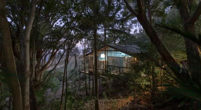 Treetops Seaview Montville - Image 1