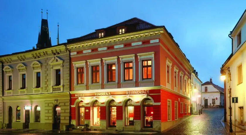 Hotel Merlot - Image 1