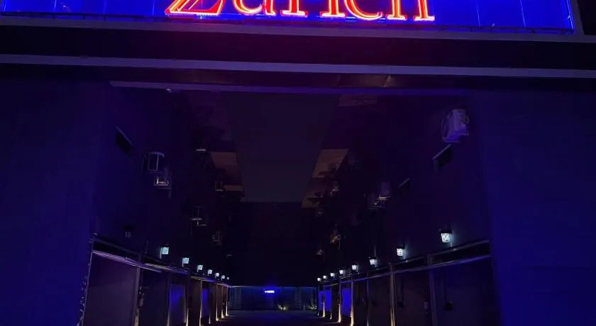 Motel Zurich - Image 1