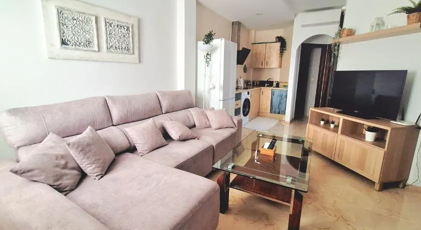 Loft céntrico en Ronda cercano al Tajo y Plaza de Toros con Wifi y Parking Opcional - Image 1