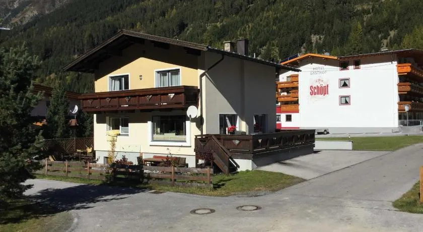 Haus Schrankogelblick - Ferienwohnung für 2-6 Pers. - (Oben) - Image 1