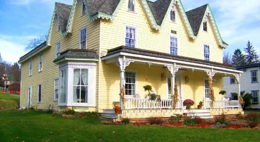 Stamford Gables Bed and Breakfast - Image 1