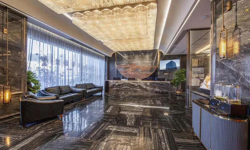 Yuzhong Lanke International Hotel - Image 1