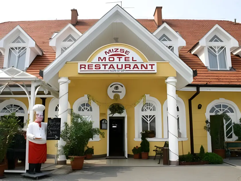 Mizse Motel - Image 1