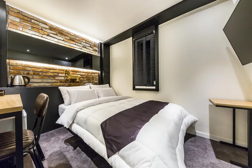 Shinchon Hotel Ludi - Image 1