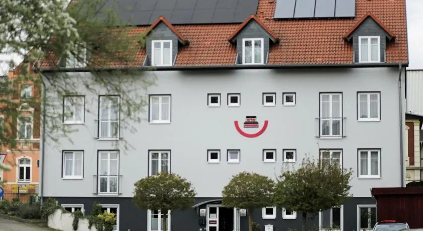 Hotel Zur Sonne - Image 1