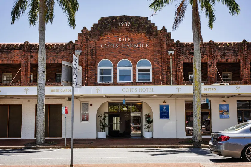 Coffs Harbour Hotel - Image 1