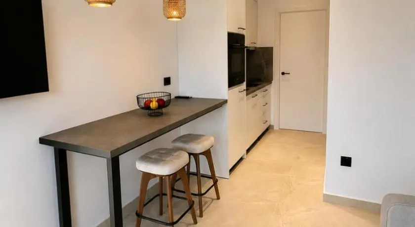 Salsedo Seaside Rooms 2 - Image 1
