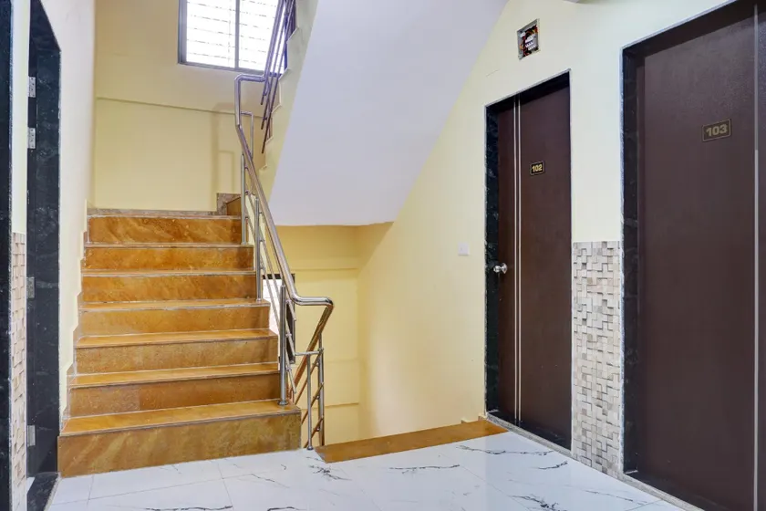 Hotel O Krishna Residency - Image 1