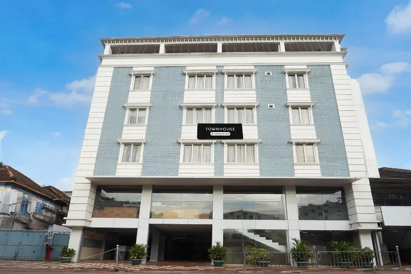 Townhouse MG Road Trivandrum Formerly Nandanam Park - Image 1