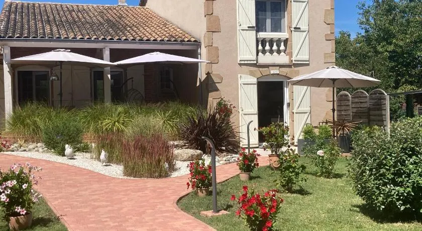 Les Milahinas - Image 1