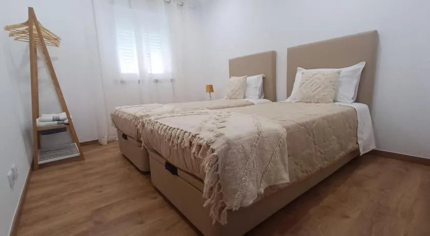 Mondalva Apartamentos - Image 1