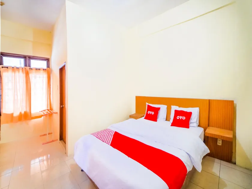OYO 90821 Gajah Mada Guest House Syariah - Image 1