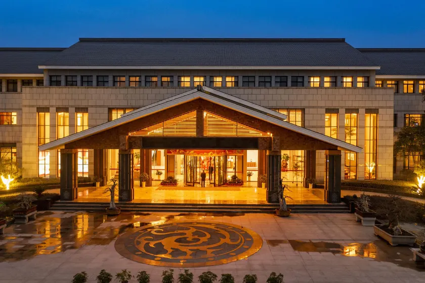 Jingshan Guokang Hotel - Image 1