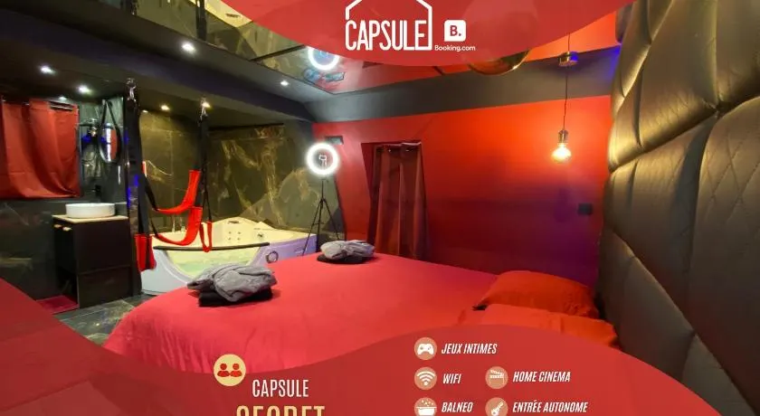 Capsule Secret - Jacuzzi - Netflix & Home cinéma - Jeux de couple - Barre de pole dance - Image 1